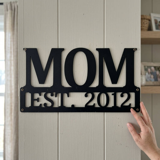 Custom Metal Wall Art - Personalized Mom Name Sign