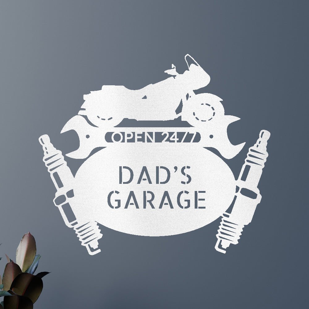 Custom Metal Wall Art - Personalized Cruiser Garage Name Sign