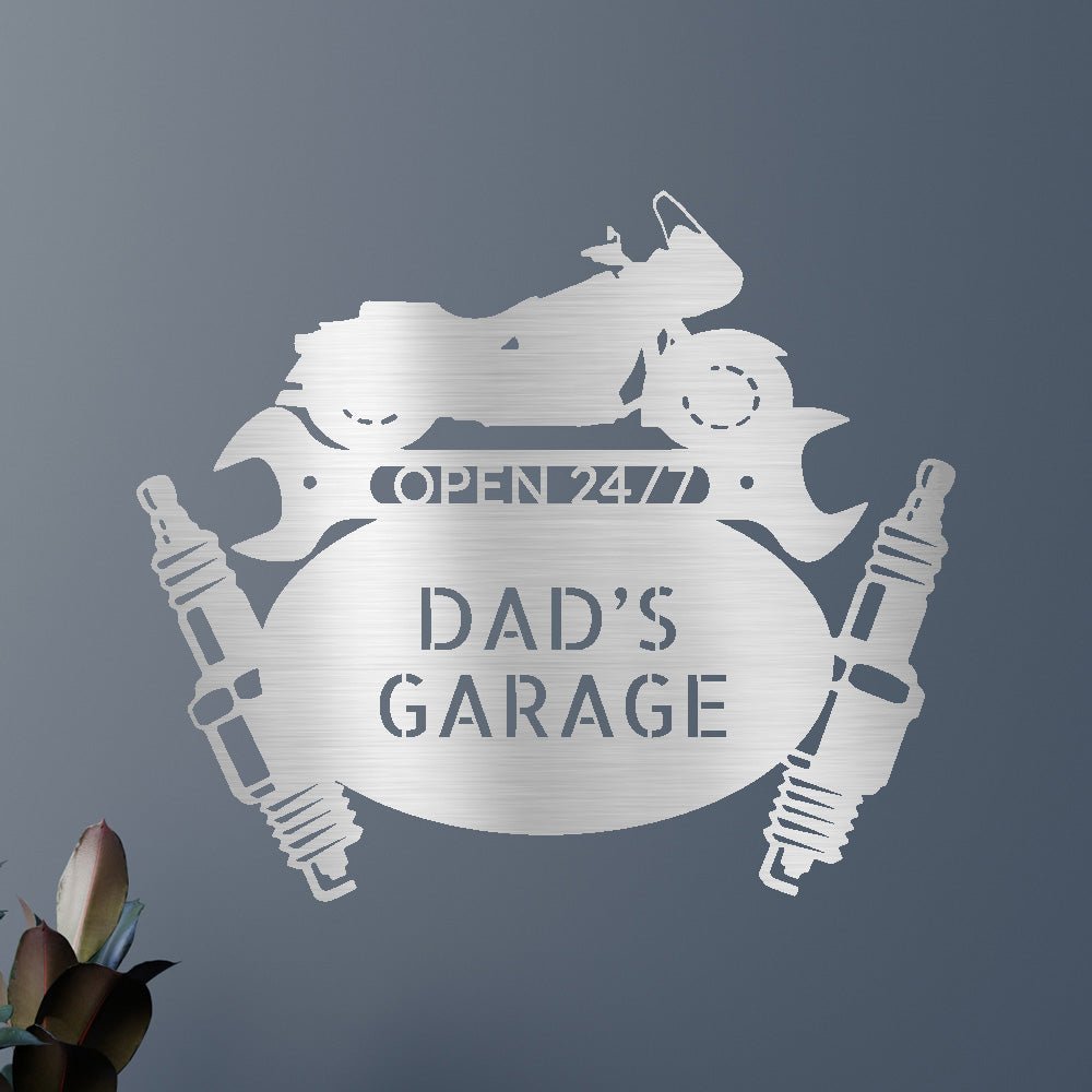 Custom Metal Wall Art - Personalized Cruiser Garage Name Sign